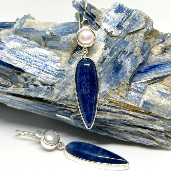 pearl and kyanite-241 pearl and kyanite-241